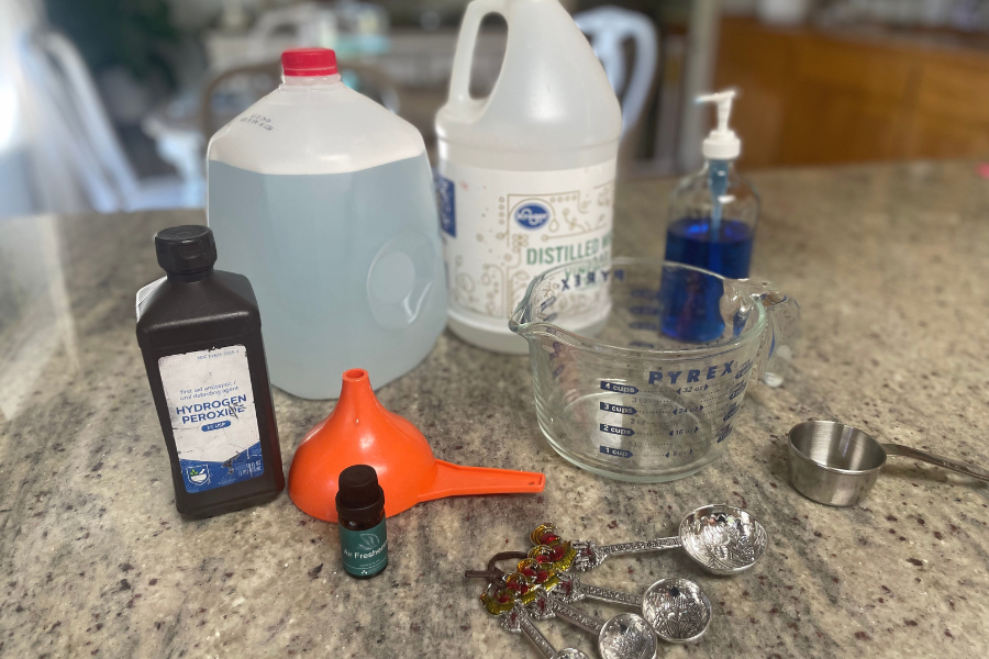 Ingredients for homemade toxic free carpet cleaner