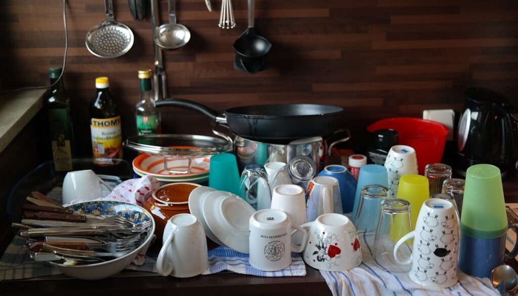 dishes-237798_1280